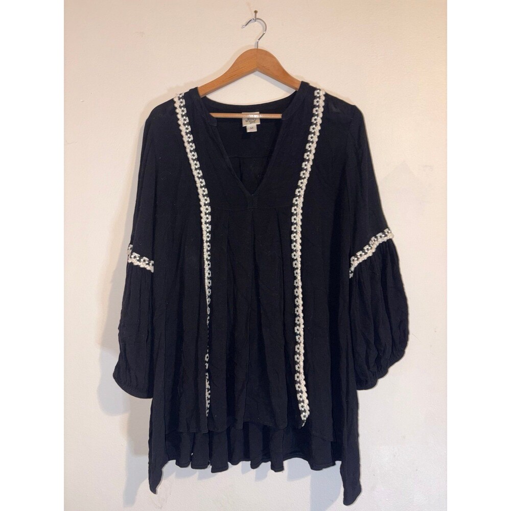 Ivy Jane Black and White Embroidered Boho Tunic Dress - Size Medium